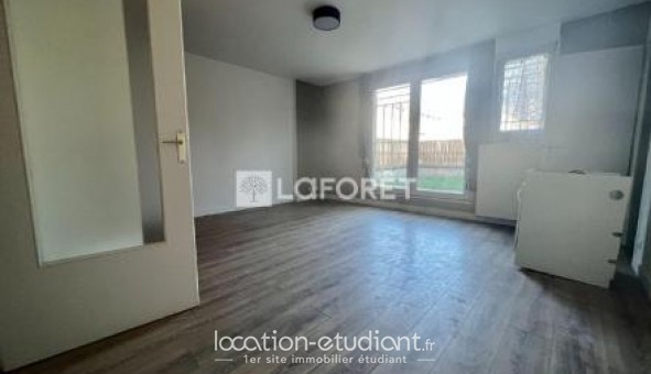 Logement tudiant Studio à Courcouronnes (91080)