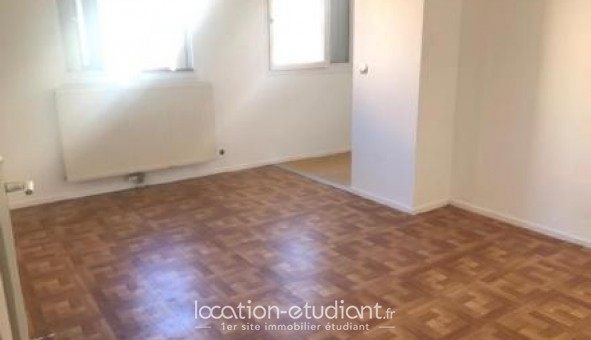 Logement tudiant Studio à Courcouronnes (91080)