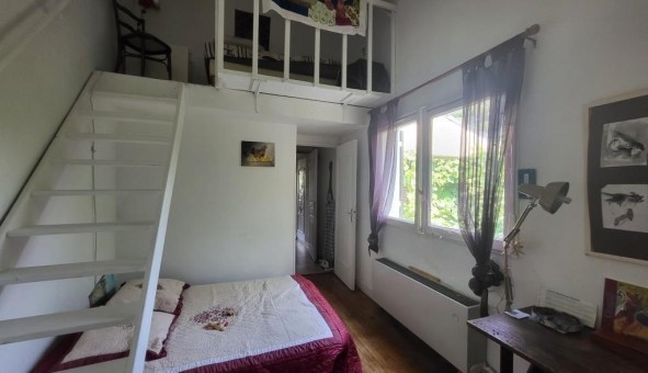 Logement tudiant Location Studio Vide Courcouronnes (91080)
