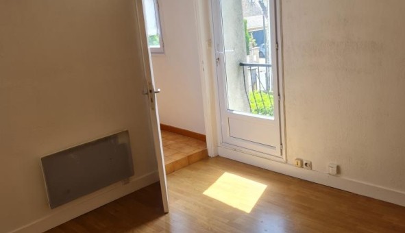 Logement tudiant Location Studio Vide Courdimanche (95800)