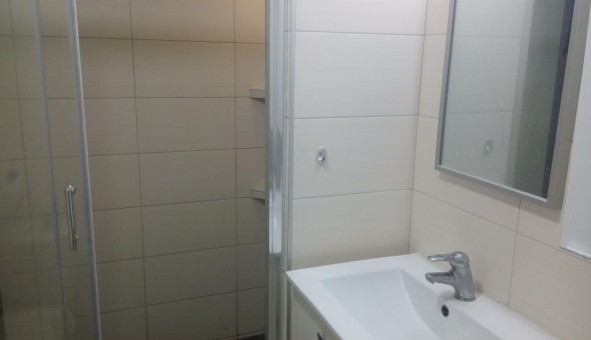 Logement �tudiant Studio &agrave; Coursegoules (06140)