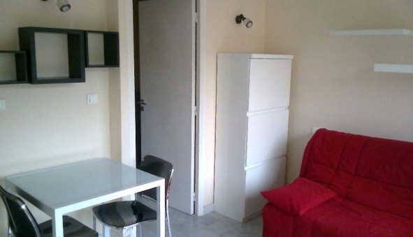 Logement �tudiant Studio &agrave; Coursegoules (06140)