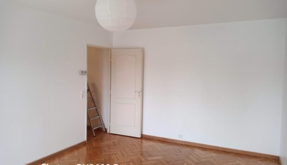 Logement tudiant Location Studio Vide Courtry (77181)