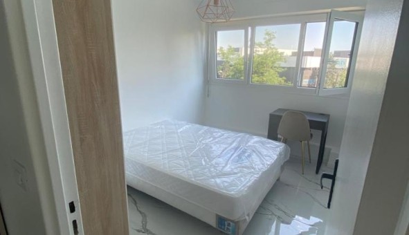 Logement tudiant Location Studio Vide Crteil (94000)