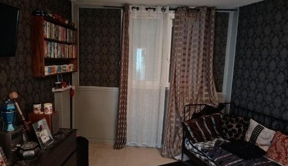 Logement tudiant Studio à Crteil (94000)