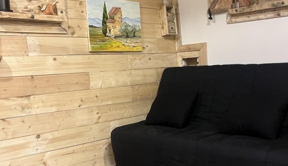 Logement �tudiant Studio &agrave; Cuers (83390)