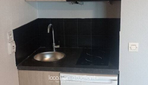 Logement tudiant Studio à Darntal (76160)