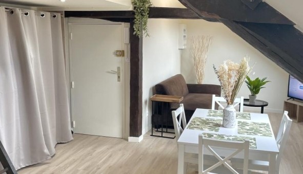 Logement tudiant Studio à Darvault (77140)