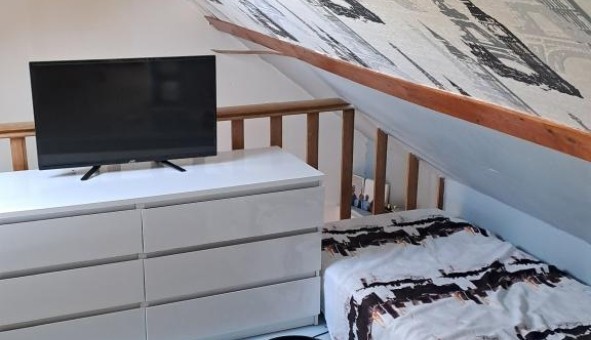 Logement tudiant Location Studio Vide Darvault (77140)