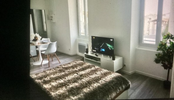Logement tudiant Studio à Dauphin (04300)