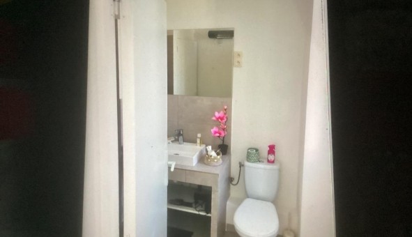 Logement tudiant Studio à Dauphin (04300)