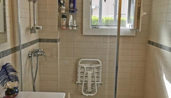 Logement tudiant Studio à Dcines Charpieu (69150)