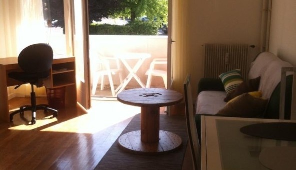 Logement étudiant Location Studio Vide Dijon (21000)