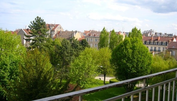 Logement tudiant Studio à Dijon (21000)