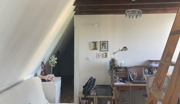Logement tudiant Studio à Dijon (21000)