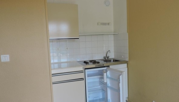 Logement étudiant Location Studio Vide Dijon (21000)