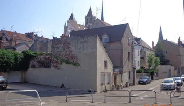Logement tudiant Location Studio Vide Dijon (21000)