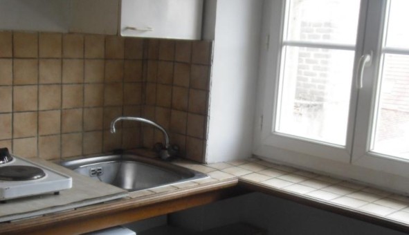 Logement tudiant Location Studio Vide Dijon (21000)