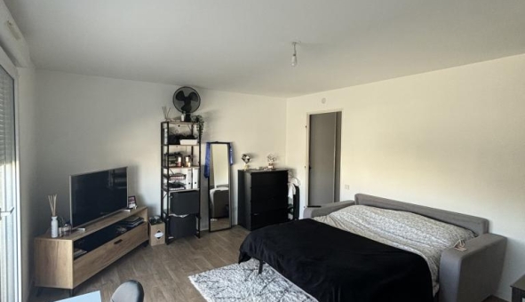 Logement tudiant Location Studio Vide Dijon (21000)