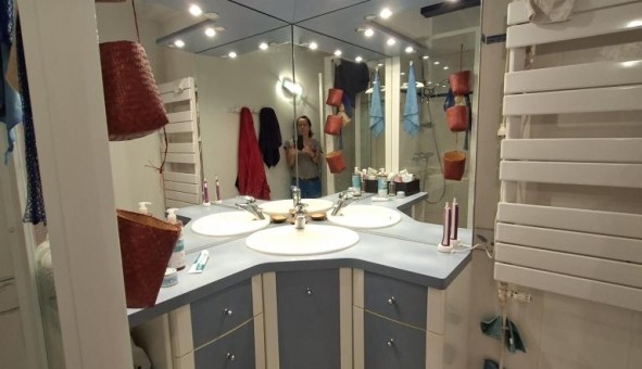 Logement tudiant Studio à Dompierre sur Mer (17139)