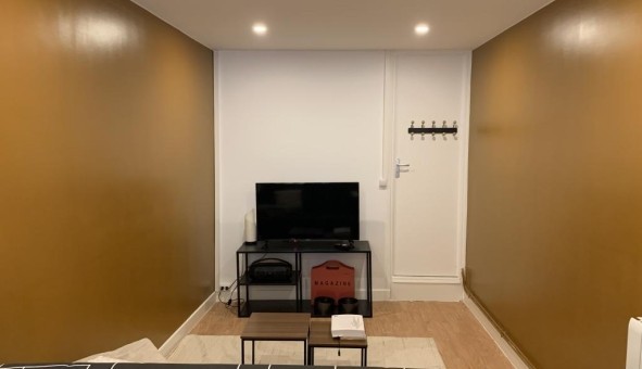 Logement tudiant Studio à Dorat (63300)