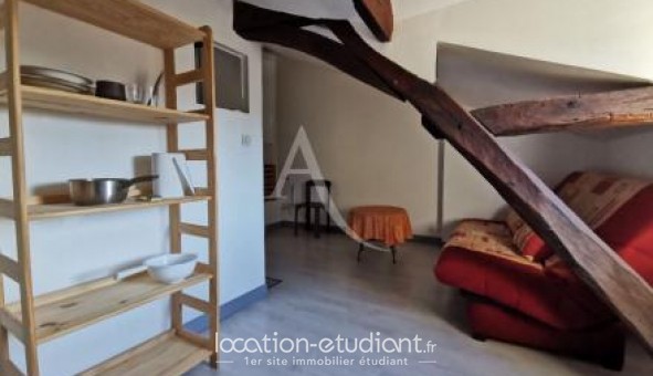 Logement tudiant Studio à Dou la Fontaine (49700)