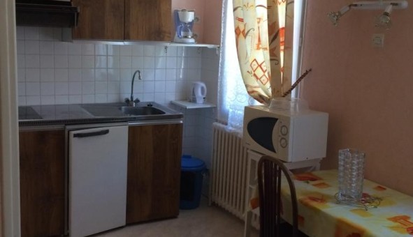 Logement tudiant Studio à Durdat Larequille (03310)