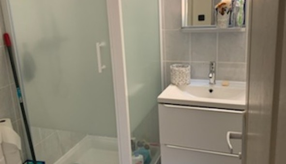 Logement �tudiant Studio &agrave; �cully (69130)