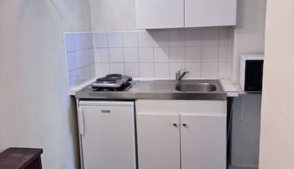 Logement �tudiant Studio &agrave; �cully (69130)