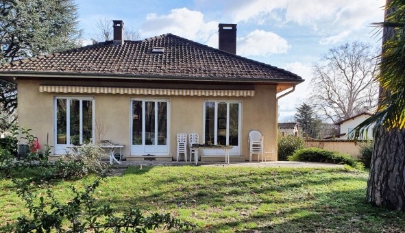 Logement �tudiant Studio &agrave; �cully (69130)