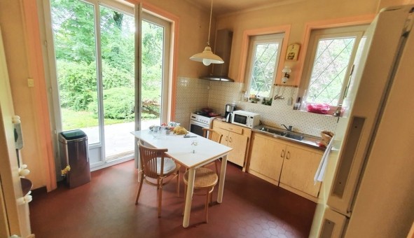 Logement �tudiant Studio &agrave; �cully (69130)