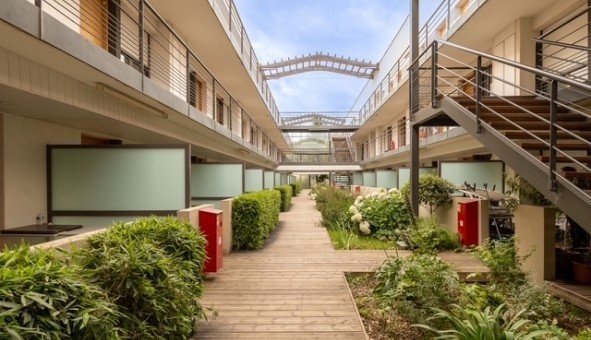 Logement �tudiant Studio &agrave; �guilles (13510)