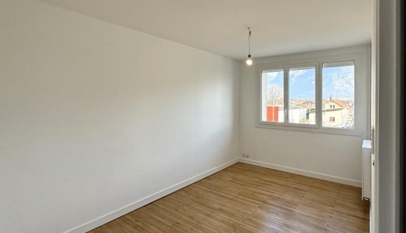 Logement �tudiant Studio &agrave; Engins (38360)