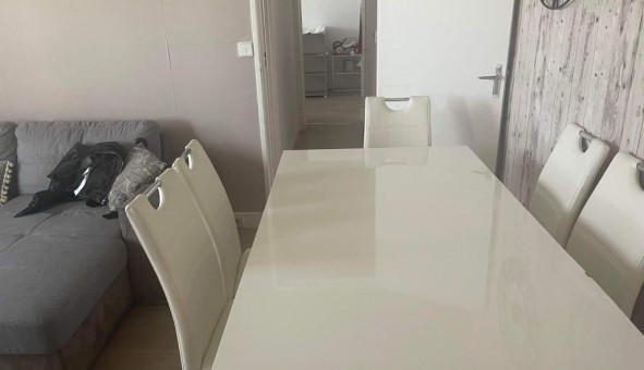 Logement tudiant Studio à pinay sur Seine (93800)