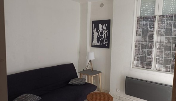 Logement tudiant Location Studio Vide Essigny le Petit (02100)