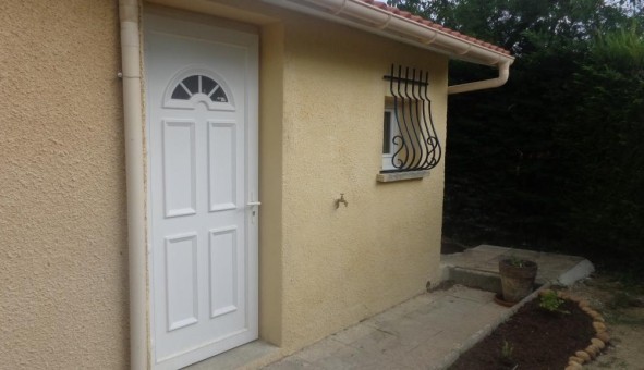 Logement tudiant Location Studio Vide Estrablin (38780)