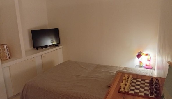 Logement �tudiant Studio &agrave; Eygui�res (13430)