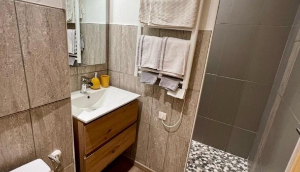 Logement tudiant Studio à Eyragues (13630)
