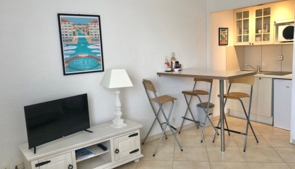 Logement �tudiant Studio &agrave; Farges (01550)
