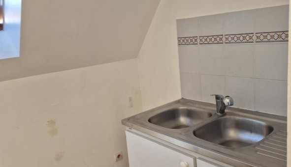 Logement �tudiant Studio &agrave; Favi�res (77220)