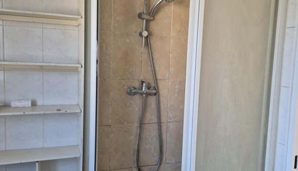 Logement �tudiant Studio &agrave; Favi�res (77220)