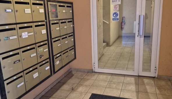 Logement �tudiant Studio &agrave; Favi�res (77220)