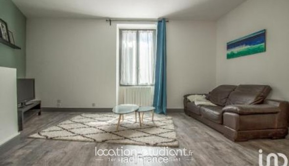 Logement tudiant Studio à Flins sur Seine (78410)