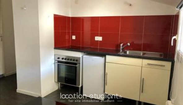 Logement étudiant Studio à Foix (09000)