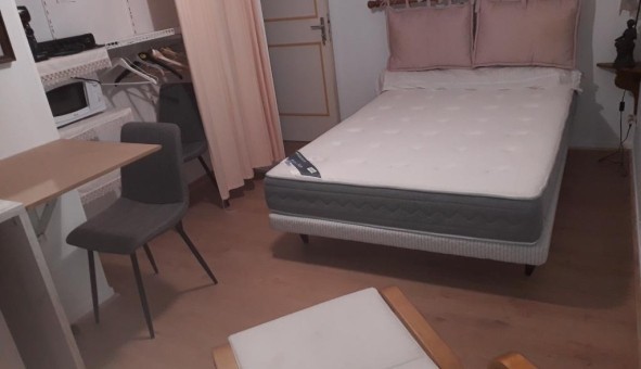 Logement tudiant Studio à Follainville Dennemont (78520)