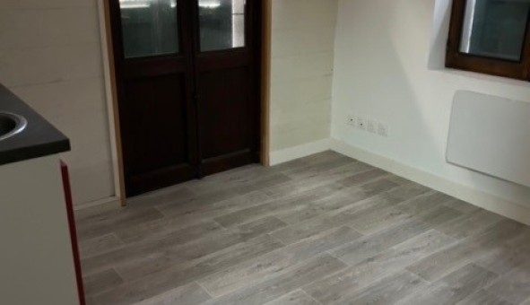 Logement tudiant Location Studio Vide Fontaine le Puits (73600)