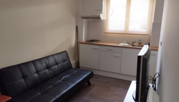 Logement tudiant Location Studio Vide Fontaine (38600)