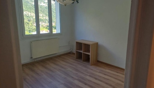 Logement tudiant Studio à Fontanil Cornillon (38120)