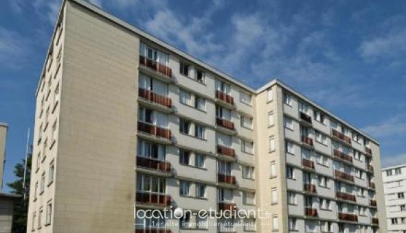 Logement tudiant Studio à Fontenay le Fleury (78330)