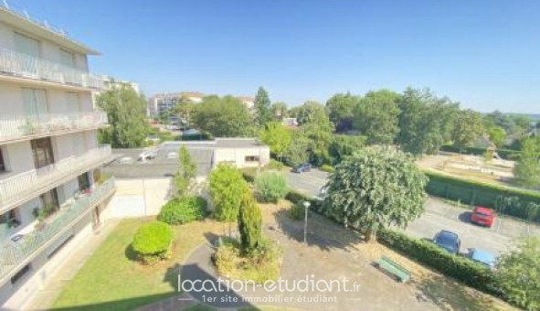 Logement tudiant Studio à Fontenay le Fleury (78330)